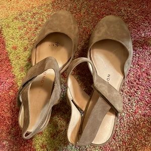 Sacha London. Size 8. Grey Suede Heel.